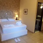 Abelonas Village Hotel apartamentowy