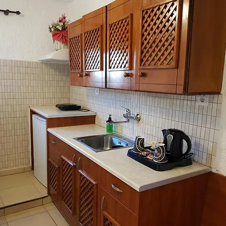 Abelonas Village Aparthotel