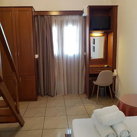 Lägenhetshotell Abelonas Village 4*