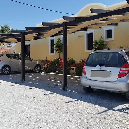 Abelonas Village Megalochori (Santorini)