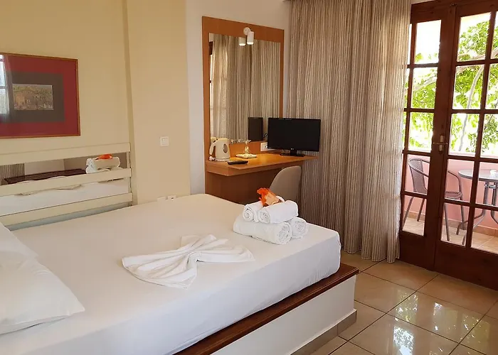 Aparthotel Abelonas Village 4*