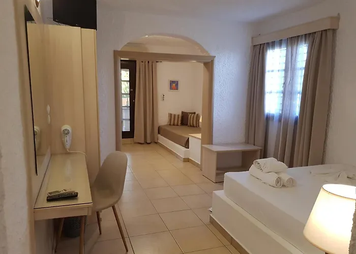 Aparthotel Abelonas Village 4*