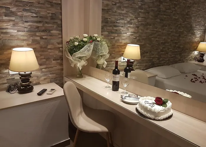 Abelonas Village Megalochori (Santorini)